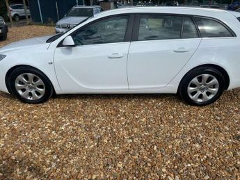Vauxhall Insignia 2.0 CDTi ecoFLEX Design Sports Tourer Euro 5 (s/s) 5dr