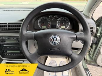 Volkswagen Passat SE