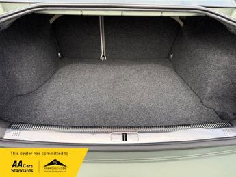 Volkswagen Passat SE