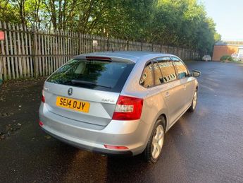 Skoda Rapid 1.2 TSI Elegance Hatchback 5dr Petrol Manual Euro 5 (105 ps)