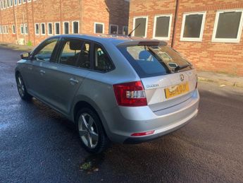 Skoda Rapid 1.2 TSI Elegance Hatchback 5dr Petrol Manual Euro 5 (105 ps)
