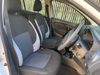Dacia Logan 1.2 Ambiance Estate 5dr Petrol Manual Euro 6 (75 ps)