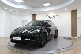 Tesla Model Y LONG RANGE AWD