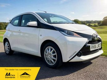 Toyota AYGO 1.0 VVT-I X-PLAY