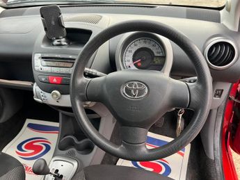 Toyota AYGO VVT-I PLUS MM