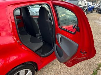 Toyota AYGO VVT-I PLUS MM