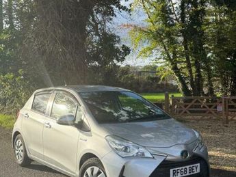 Toyota Yaris 1.5 VVT-h Active Hatchback 5dr Petrol Hybrid E-CVT Euro 6 (s/s) 