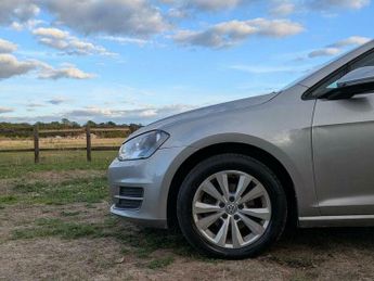 Volkswagen Golf 1.6 TDI BlueMotion Tech SE DSG Euro 5 (s/s) 5dr