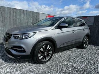 Vauxhall Grandland X 1.2 Turbo Sport Nav Euro 6 (s/s) 5dr