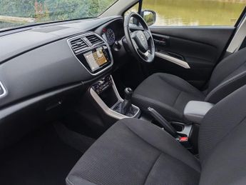 Suzuki SX4 1.0 Boosterjet SZ-T SUV 5dr Petrol Manual Euro 6 (111 ps)