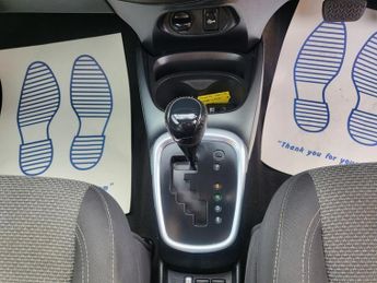 Toyota Yaris VVT-I ICON M-DRIVE S