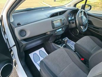 Toyota Yaris 1.5 VVT-h Icon E-CVT Euro 6 5dr