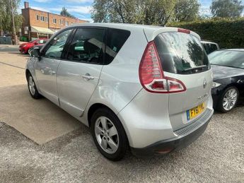 Renault Scenic 1.5 dCi Dynamique TomTom Euro 5 5dr