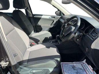 Volkswagen Tiguan 2.0 TDI SE Navigation DSG 4Motion Euro 6 (s/s) 5dr