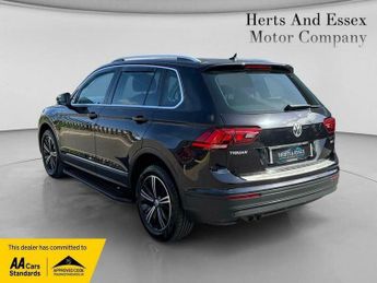 Volkswagen Tiguan 2.0 TDI SE Navigation DSG 4Motion Euro 6 (s/s) 5dr