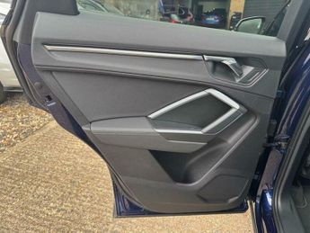 Audi Q3 2.0 TDI 40 Black Edition S Tronic quattro Euro 6 (s/s) 5dr