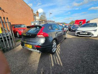 Volvo V40 D3 CROSS COUNTRY LUX NAV