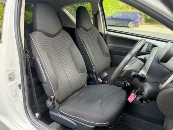 Peugeot 107 1.0 12V Allure Euro 5 3dr