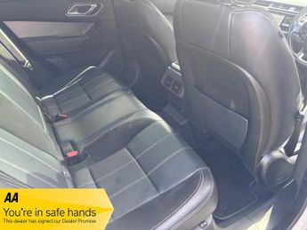 Land Rover Range Rover Velar R-DYNAMIC S