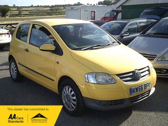 Volkswagen Fox 16V URBAN FOX 5 SPEED MANUAL