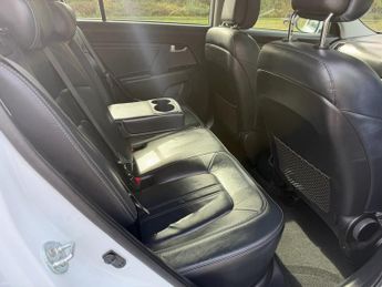 Kia Sportage CRDI KX-3 SAT NAV Rare AUTOMATIC 4WD