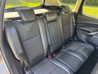 Ford Kuga TITANIUM TDCI