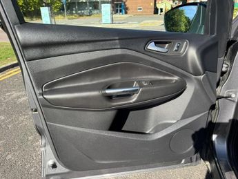 Ford Kuga TITANIUM TDCI