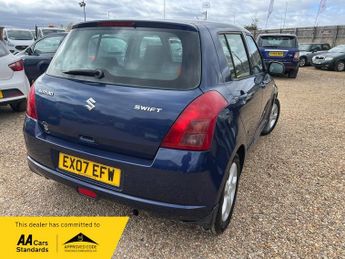 Suzuki Swift VVTS GLX