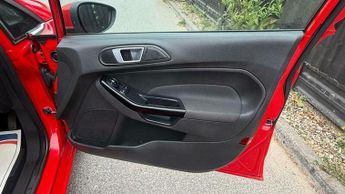 Ford Fiesta 1.6 Zetec Powershift Euro 5 5dr