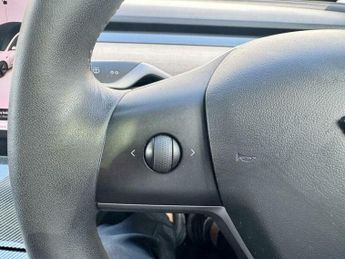 Tesla Model 3 (Dual Motor) Long Range Auto 4WDE 4dr