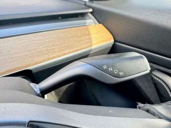 Tesla Model 3 (Dual Motor) Long Range Auto 4WDE 4dr
