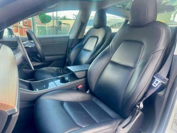 Tesla Model 3 (Dual Motor) Long Range Auto 4WDE 4dr