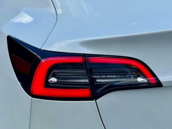 Tesla Model 3 (Dual Motor) Long Range Auto 4WDE 4dr