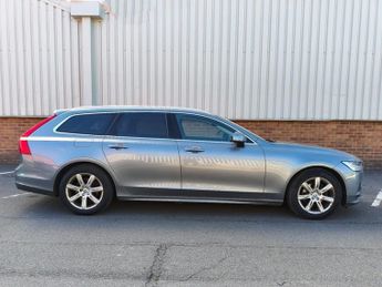 Volvo V90 D4 MOMENTUM