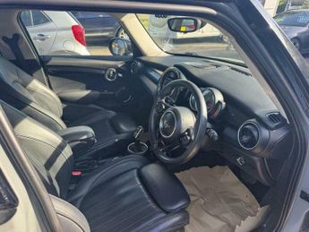 MINI Hatch 2.0 Cooper S Exclusive Steptronic Euro 6 (s/s) 5dr
