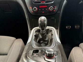Vauxhall Insignia 2.0 CDTi SRi Nav Euro 5 5dr
