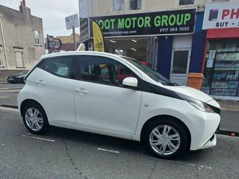 Toyota AYGO 1.0 VVT-i x-pression x-wave Euro 5 5dr Euro 5