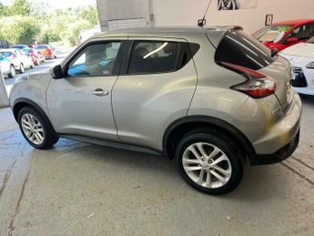 Nissan Juke 1.2 DIG-T N-Connecta Euro 6 (s/s) 5dr