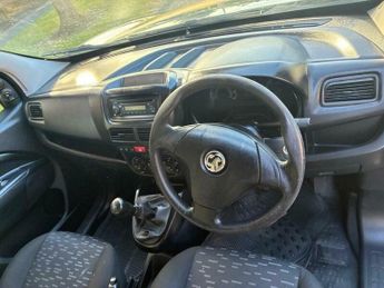 Vauxhall Combo 1.3 CDTi 2000 16v Sportive Panel Van 3dr Diesel Manual FWD L1 H1