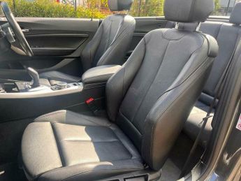 BMW 2 SERIES 2.0 220d M Sport Auto Euro 6 (s/s) 2dr