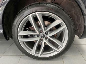 Audi Q7 3.0 TDI V6 50 Black Edition Tiptronic quattro Euro 6 (s/s) 5dr