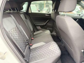 Volkswagen Polo 1.0 TSI R-Line DSG Euro 6 (s/s) 5dr