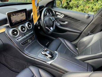 Mercedes-Benz C Class 2.1 C220d AMG Line (Premium Plus) G-Tronic+ Euro 6 (s/s) 5dr