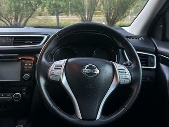 Nissan Qashqai 1.2 DIG-T Tekna SUV 5dr Petrol XTRON 2WD Euro 6 (s/s) (115 ps)