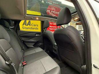 Nissan Qashqai 1.3 DIG-T MHEV N-Connecta XTRON Euro 6 (s/s) 5dr