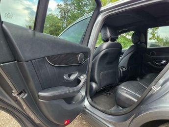 Mercedes-Benz C Class 2.1 GLC220d AMG Line (Premium) G-Tronic 4MATIC Euro 6 (s/s) 5dr