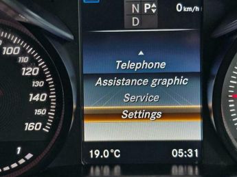 Mercedes-Benz C Class 2.1 GLC220d AMG Line (Premium) G-Tronic 4MATIC Euro 6 (s/s) 5dr