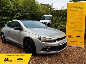 Volkswagen Scirocco TSI GT TURBO 210 DSG