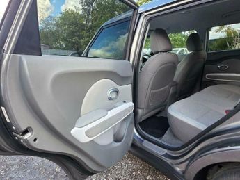Kia Soul 27kWh EV Auto 5dr