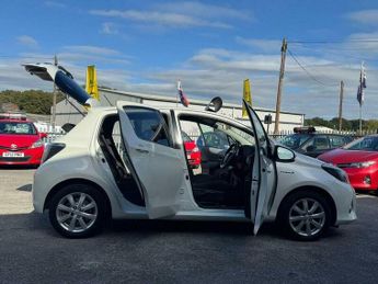 Toyota Yaris 1.5 VVT-h T4 CVT Euro 5 5dr